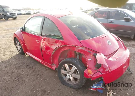 2006 Volkswagen New Beetle 2.5 from USA, damaged, VIN 3VWRG31C46M404371